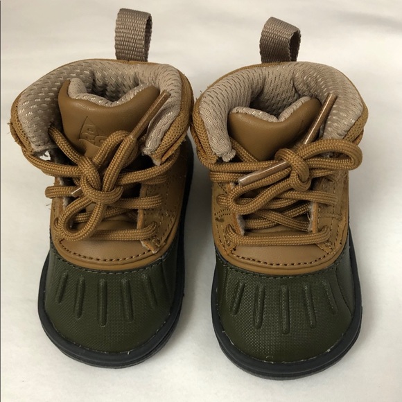 infant nike acg boots